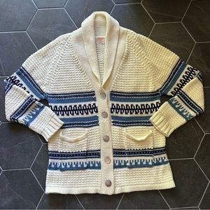 VTG 60s 70s White & Blue Chunky Knit Pearl Shell Button Sweater Cardigan